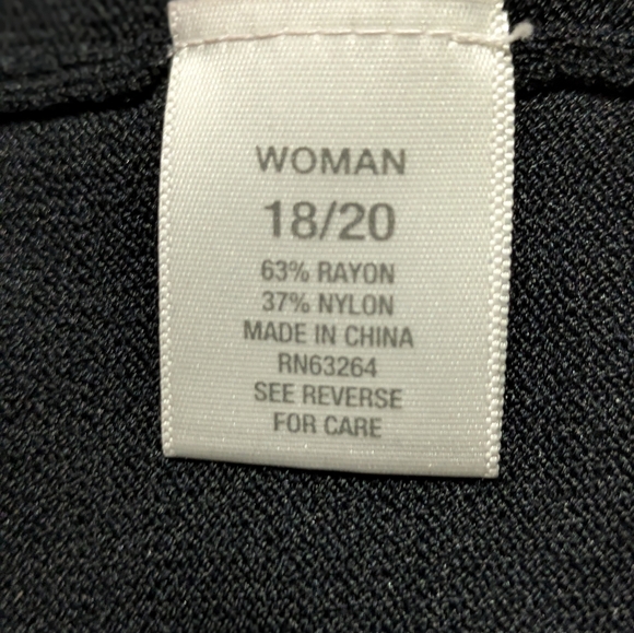 Black 3/4 sleeve sweater/shrug - Picture 2 of 3